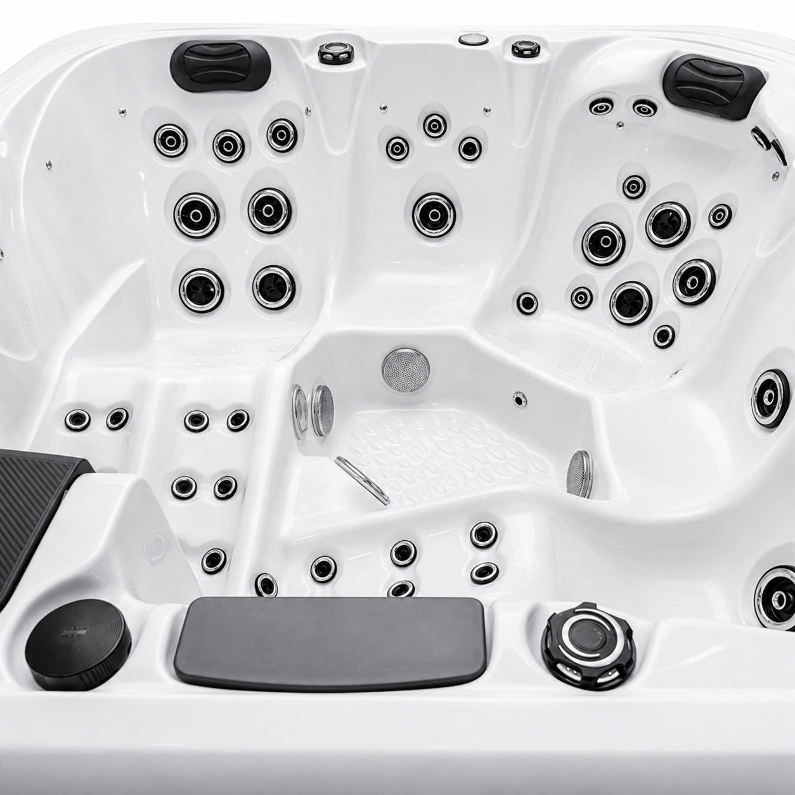 Alpha 823a 5-person hot tube